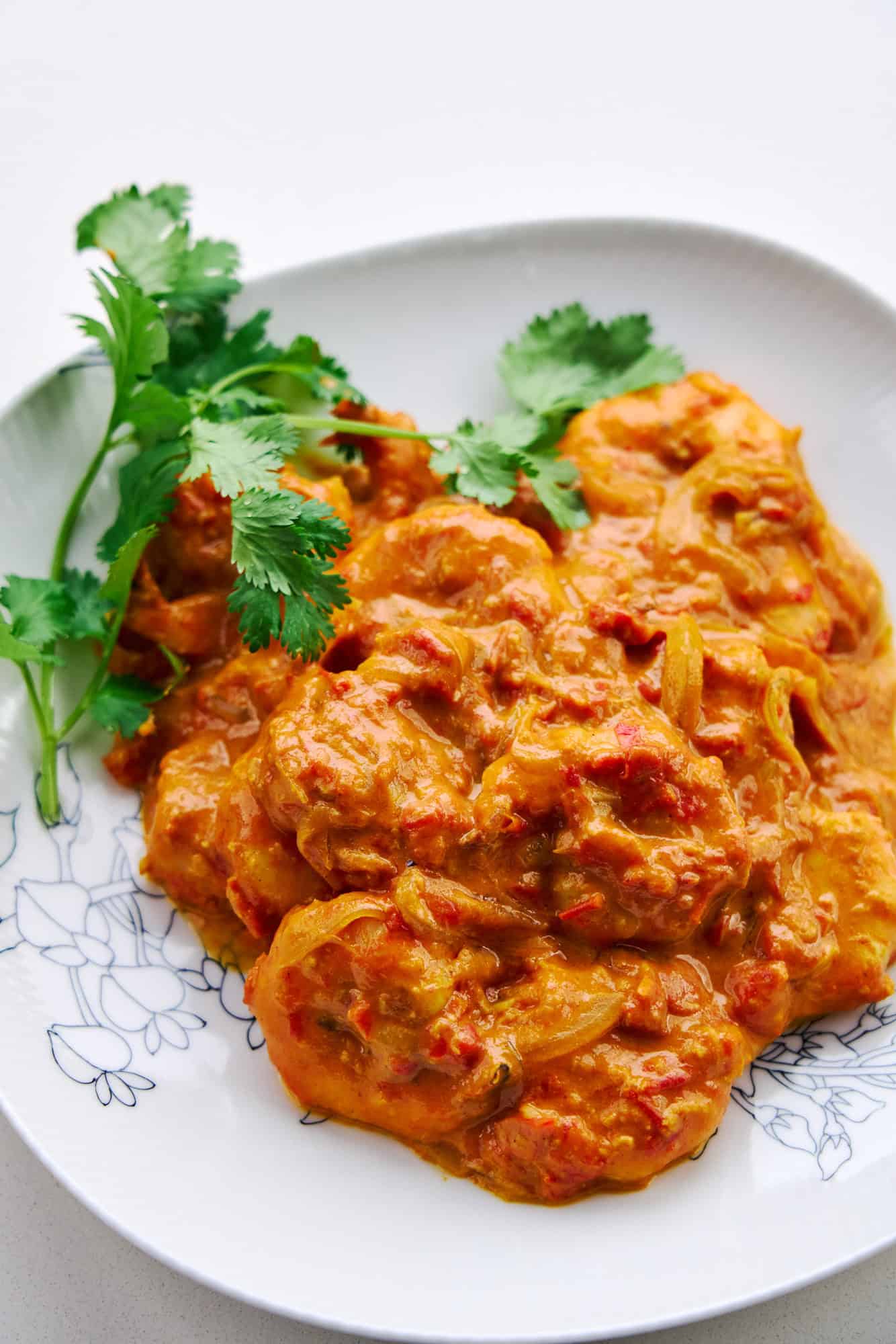 Fancy enough for company but easy enough for a weeknight, this Shrimp Tomato Curry satisfies your curry craving in no time.