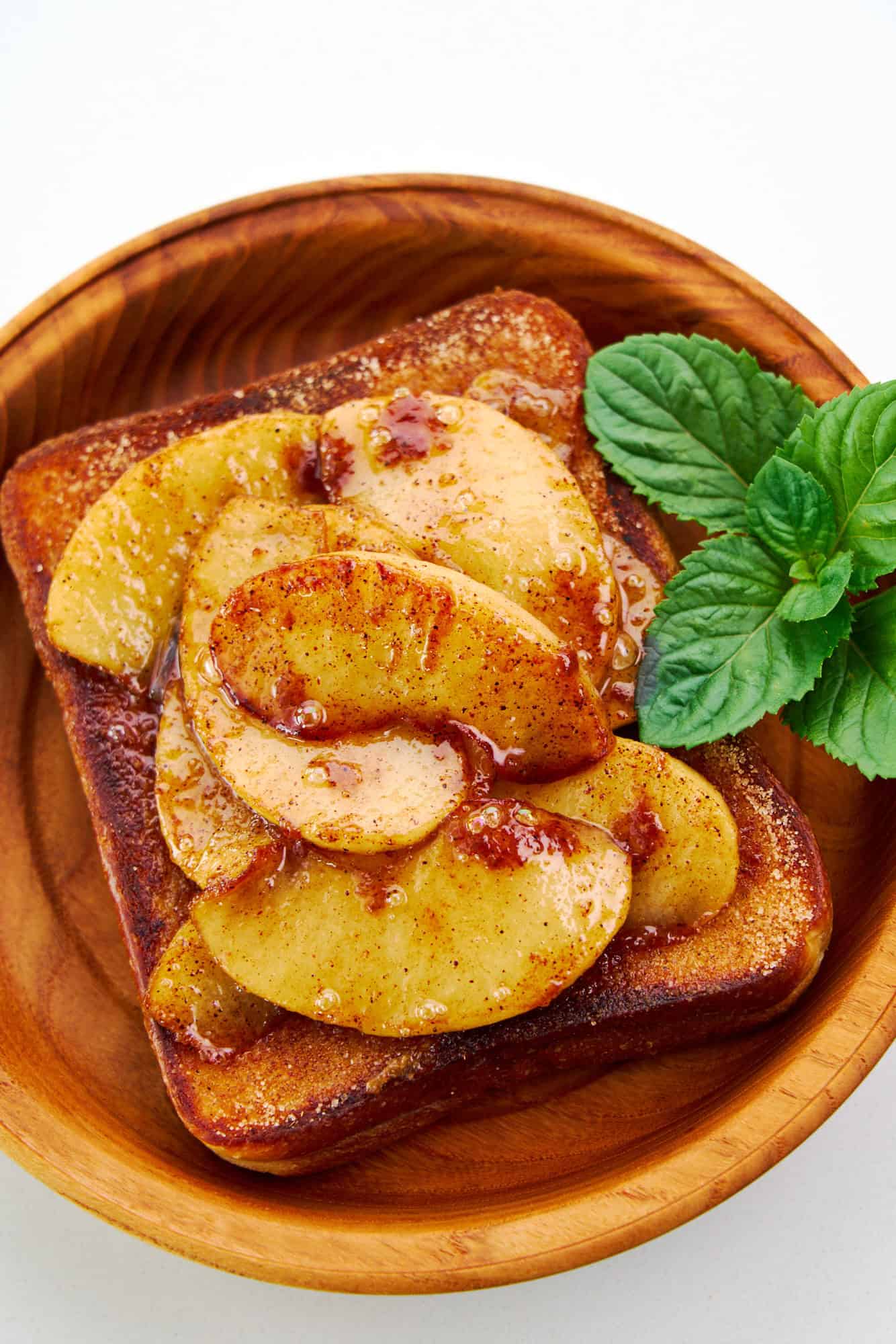 Buttery Apple Cinnamon Toast from above.