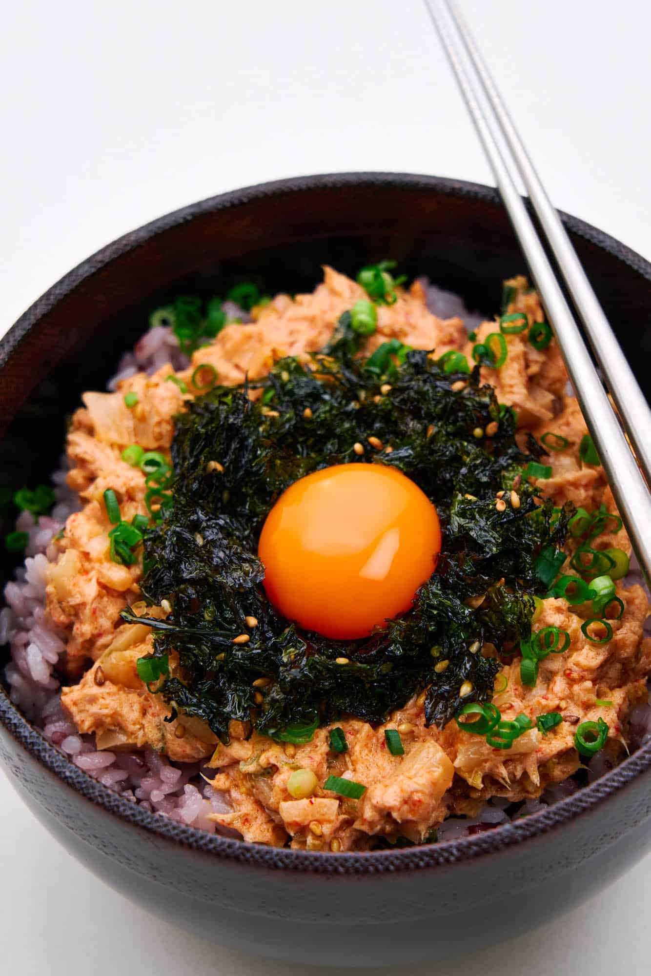 Quick and easy Korean tuna bowl.